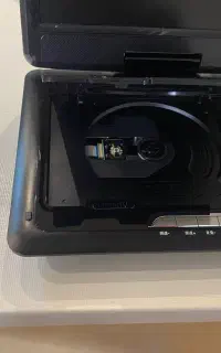 دی وی دی پلیر پرتابل مدل SP-LX30 بسیار تمیز