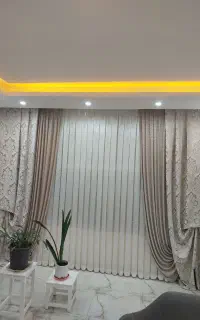 نصاب پرده نصب پرده فروش پرده مینیمال پرده پانچ