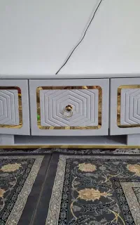 میز تلوزیون در حد نو