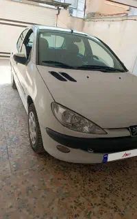 206 مدل 82