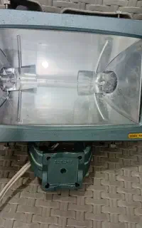 پروژکتور ۱۰۰۰ وات لامپ خیاری