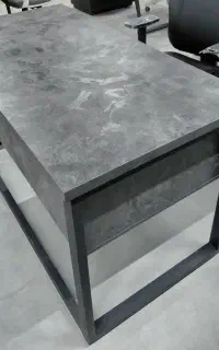 میز کارمندی