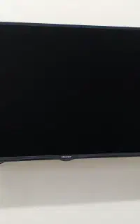تلوزیون Hisense ۴۳ smart