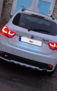 کوییک R سفید مشکی ۴۰۱ فابریک