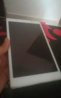 تبلت لنوو TB4