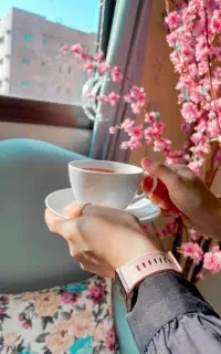 کار درمنزل با گوشی که در دست داری