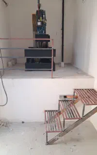 به شاگرد جوشکار یا استاد کار جوشکار نیازمندم
