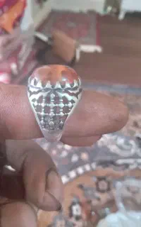 یک عدد انگشتر لل یاقوت