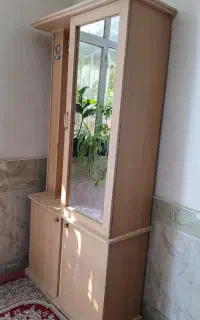 جاکفشی سه طبقه دارای آینه کمد و جالباسی