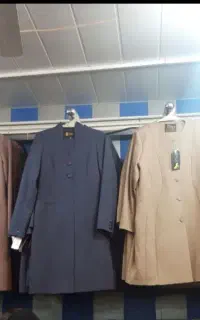 فروشنده خانم