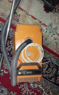 جاروبرقی قدیمی سالم فقط سیم جمع کنش خرابه