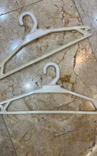 چوبکار چوب لباسی سفید