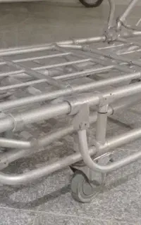 تخت بیمارستانی