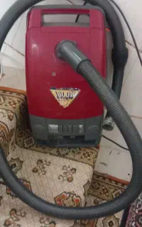 جاروبرقی کارکرده ولی سالم