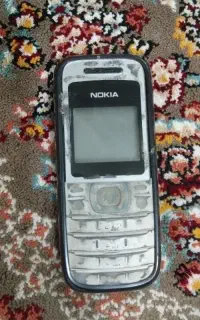 یه دستگاه گوشی ساده