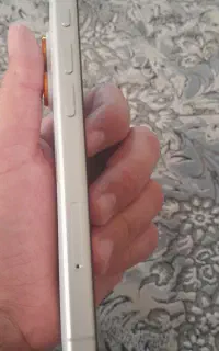 گوشی ایفون۱۶نرمال