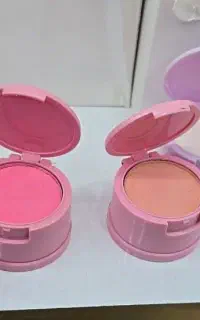 رژ گونه ی پد دار