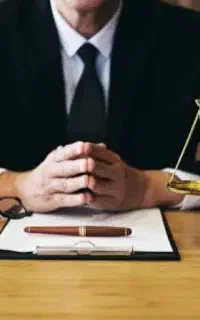 وکیل پایه یک دادگستری / مشاور حقوقی