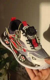 کفش بچه گانه