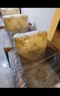 مبلمان  و پشتی