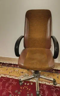 صندلی کامپیوتر چرخ‌دار با پشتی بلند
