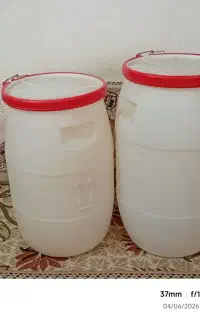 دوعدد دبه جای ترشی ،خیارشور