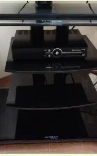 میز تلویزیون شیشه ای