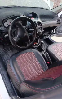 پژو206sd v8