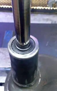 تعمیر انواع کمک فنر خودرو