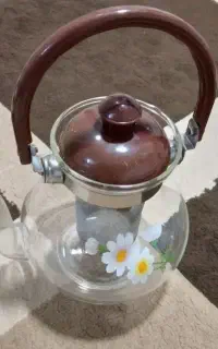 قوری گلدار فرانسوی