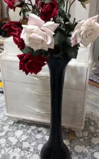 گلدان با گل