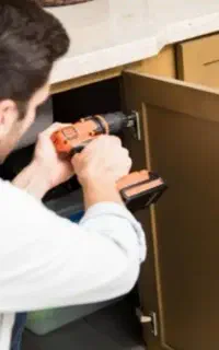 ساخت وتعمیرات انواع کابینت ،کمد دیواری