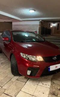 سراتو کوپه دو درب قرمز شرابی Redwine