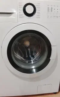 لباسشویی بست مدل ۷۱۱۰