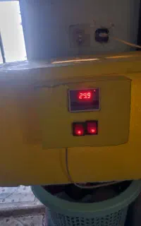 دستگاه جوجه کشی 42تایی
