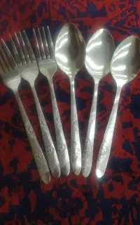 قاشق و چنگال مناسب مجالس و دم دستی