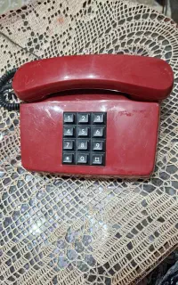 تلفن کلاسیک قدیمی
