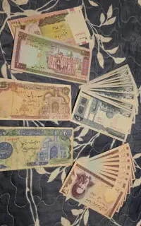 تعدادی اسکناس  قدیمی جهت کلکسیون