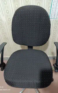 صندلی چرخشی نو نو