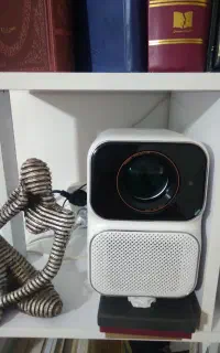 ویدئو پروژکتور wanbo T6max جهت معاوضه با گوشی