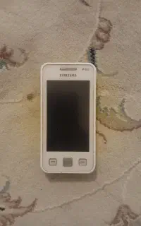 گوشی درحد نو