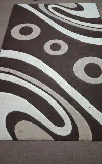 گلیم فرش در حد نو و کاملا سالم