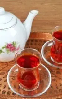 خدمات چای ریختن و پذیرایی در مراسمات زنانه