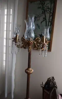 لوستر ایستاده