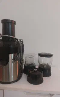 آبمیوه گیری ۴ کاره