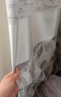کنار پرده