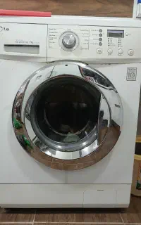 ماشین لباسشویی کاملا سالم