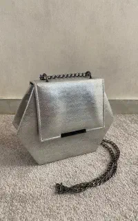 کیف پوست‌ماری نقره‌ای