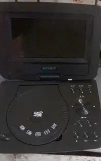 DVD مانیتور دار سونی فلش خور در حدنو زیر قیمت