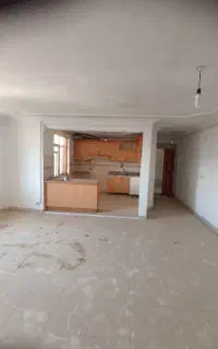 واحد ۱۰۵ متری بر خیابان/۳ خواب